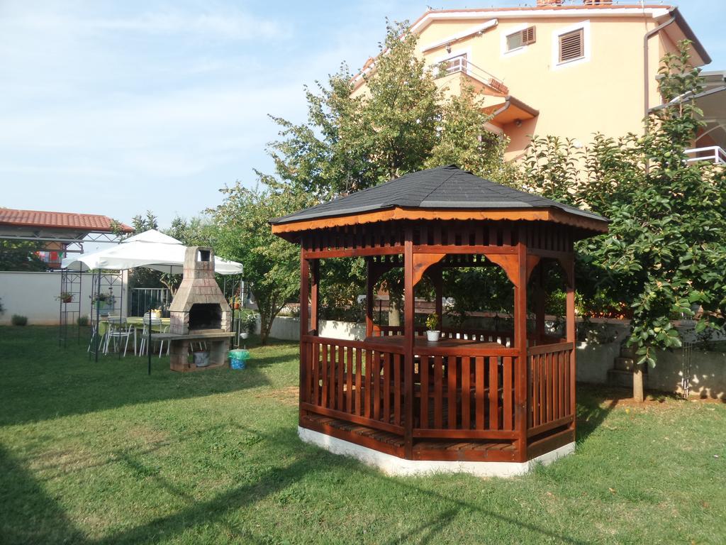 Apartmani Lina Умаг Екстериор снимка